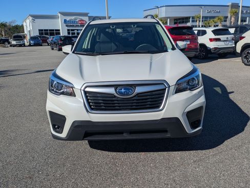 Used 2020 Subaru Forester Premium image 9