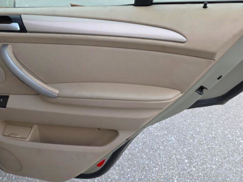 Used 2003 BMW X5 3.0i image 15