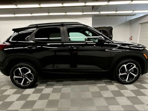 Used 2023 Chevrolet TrailBlazer RS FWD image 14