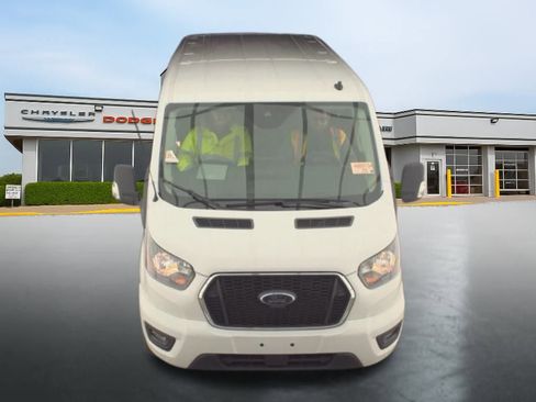 Used 2023 Ford Transit 350 XLT image 2