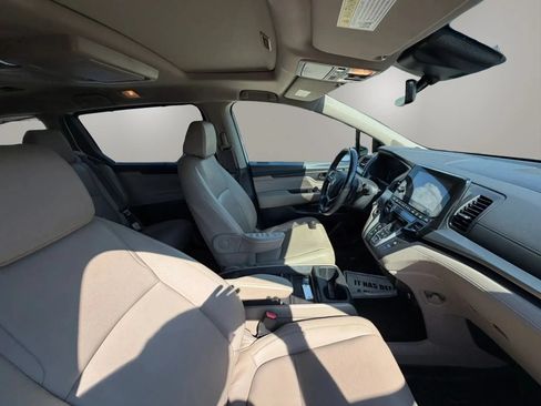 Used 2019 Honda Odyssey Touring image 12