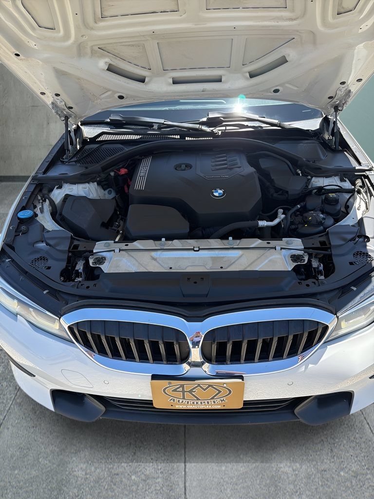 Used 2020 BMW 330i Sedan w/ Convenience Package RWD image 24