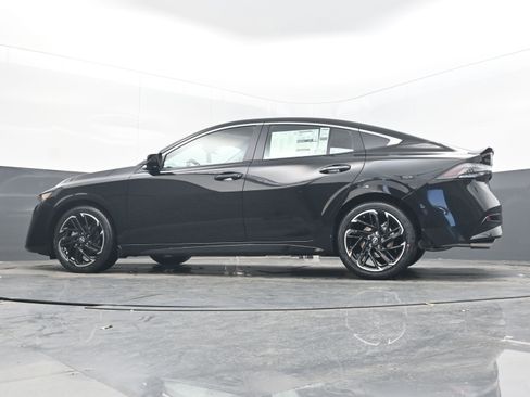 New 2026 Nissan Sentra SR w/ SR Premium Package image 26