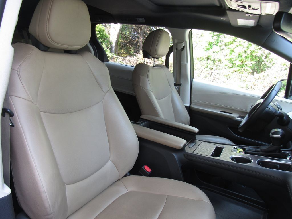 Certified 2023 Toyota Sienna XLE w/ XLE Plus Package AWD/4WD image 21