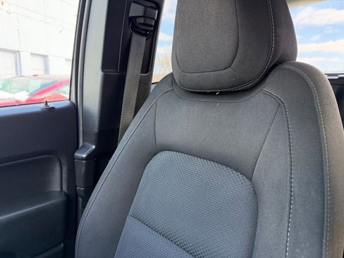 Used 2021 Chevrolet Colorado LT w/ Fleet Safety Package image 21