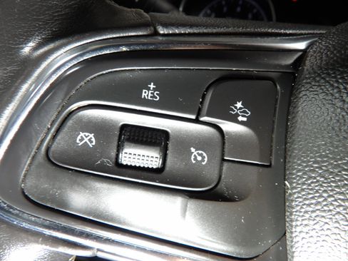 Used 2020 Buick Encore GX Select image 20