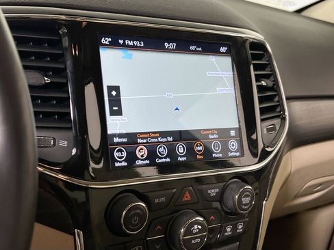 Used 2022 Jeep Grand Cherokee Laredo E w/ Security & Convenience Group image 13