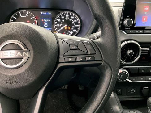Used 2025 Nissan Sentra S image 23