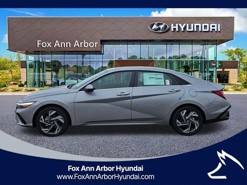 New 2026 Hyundai Elantra Limited FWD image 2