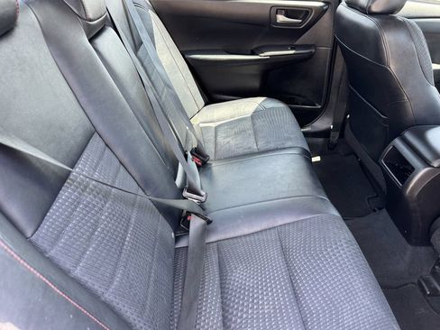 Used 2015 Toyota Camry SE FWD image 10