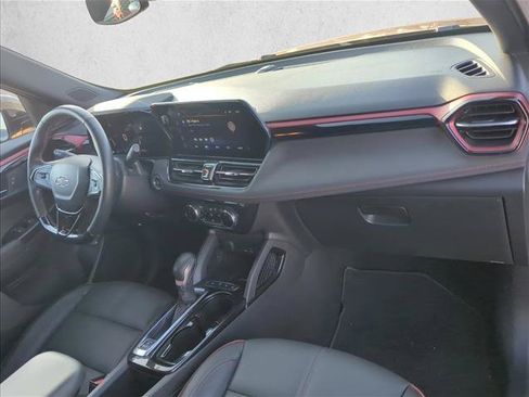 Used 2024 Chevrolet TrailBlazer RS w/ Convenience Package FWD image 25
