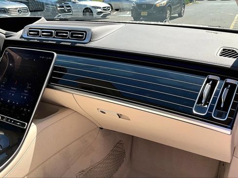 Certified 2024 Mercedes-Benz S 580 4MATIC Sedan image 16
