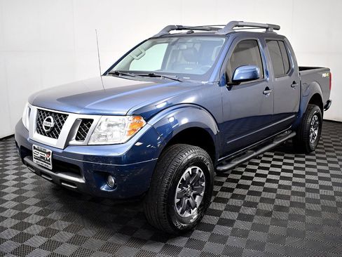 Used 2019 Nissan Frontier PRO-4X w/ Pro-4x Luxury Package image 2