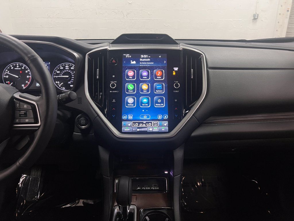 Used 2025 Subaru Ascent Touring AWD/4WD image 18