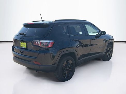 Used 2020 Jeep Compass Latitude AWD/4WD image 5