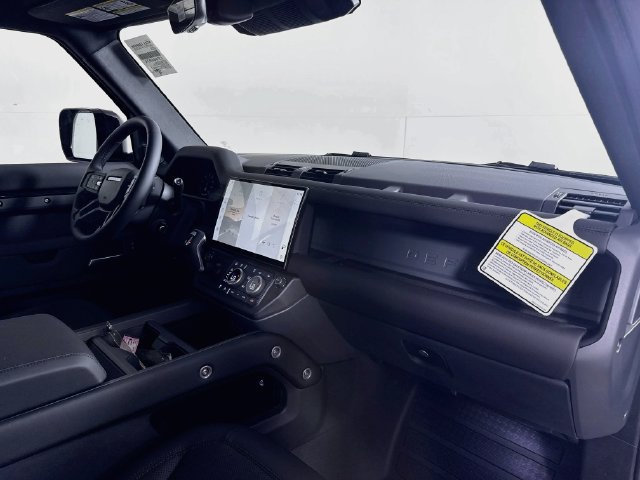 New 2026 Land Rover Defender 110 S AWD/4WD image 31