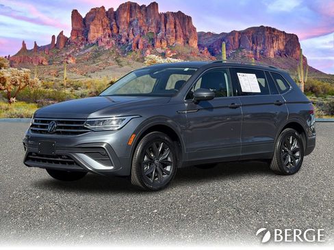 Used 2024 Volkswagen Tiguan Wolfsburg Edition image 2