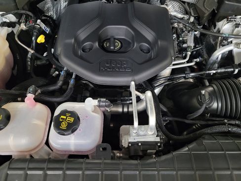 Used 2023 Jeep Grand Cherokee 4WD 4xe image 30