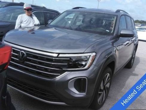 Used 2024 Volkswagen Atlas SE AWD/4WD image 5