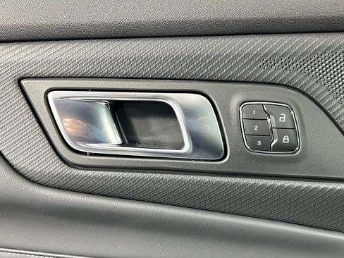 Used 2025 Ford Mustang GT Premium image 35