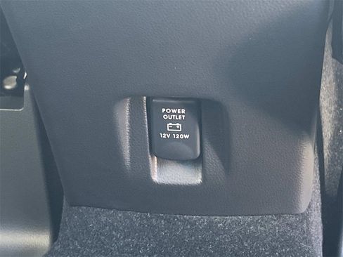 New 2026 Mitsubishi Eclipse Cross LE image 17