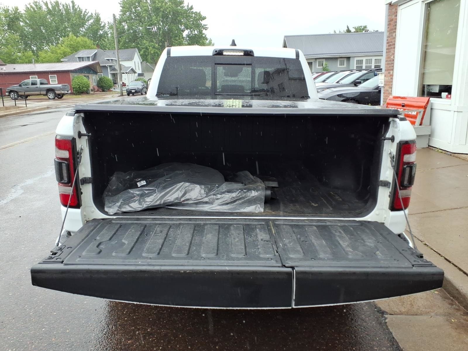 Used 2021 RAM 1500 Limited w/ Night Edition AWD/4WD image 21