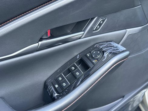 Certified 2025 MAZDA CX-30 Carbon image 20