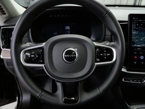 Used 2025 Volvo XC90 B6 Plus AWD/4WD image 22