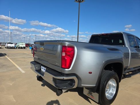 Used 2024 Chevrolet Silverado 3500 LTZ w/ LTZ Texas Edition image 10