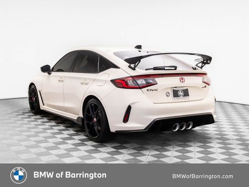 Used 2023 Honda Civic Type R image 3