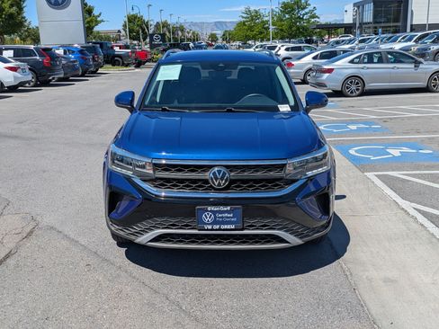 Used 2023 Volkswagen Taos SE FWD image 12