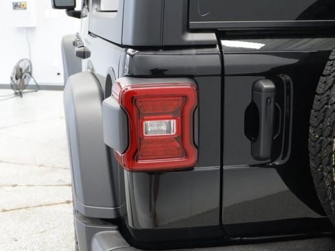 New 2026 Jeep Wrangler Unlimited Sport AWD/4WD image 17