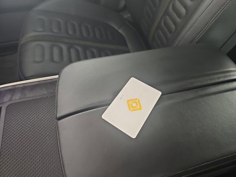 Used 2022 Rivian R1T Launch Edition image 30