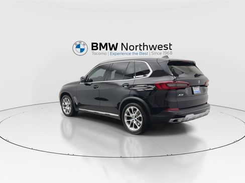 Used 2023 BMW X5 xDrive40i w/ Climate Comfort Package image 12