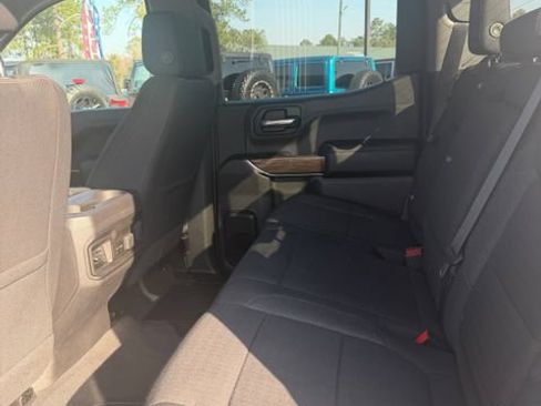 Used 2022 Chevrolet Silverado 1500 RST w/ Convenience Package II AWD/4WD image 12