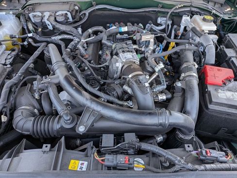 Used 2024 Ford Bronco Badlands AWD/4WD image 23