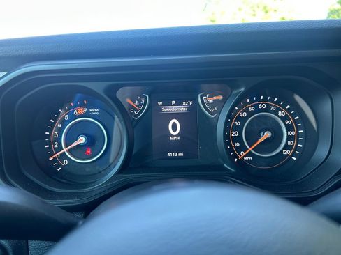 Used 2025 Jeep Wrangler Unlimited Sport AWD/4WD image 19