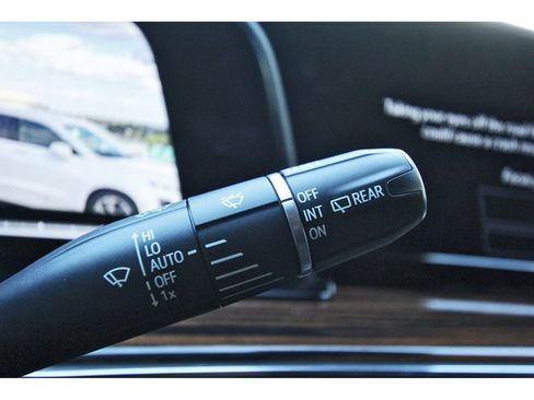 Certified 2024 Cadillac Escalade Luxury image 19