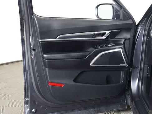 Used 2022 Kia Telluride LX AWD/4WD image 22