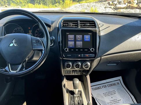 Used 2022 Mitsubishi Outlander Sport SE image 28