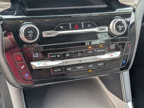 Used 2021 Ford Explorer Limited w/ Equipment Group 301A image 29