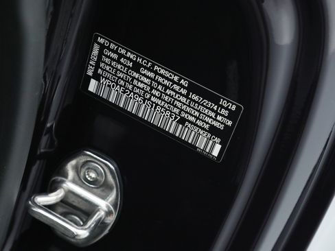 Used 2018 Porsche 911 GT2 RS image 40