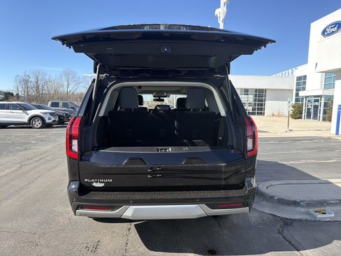 Certified 2025 Ford Expedition Platinum image 11