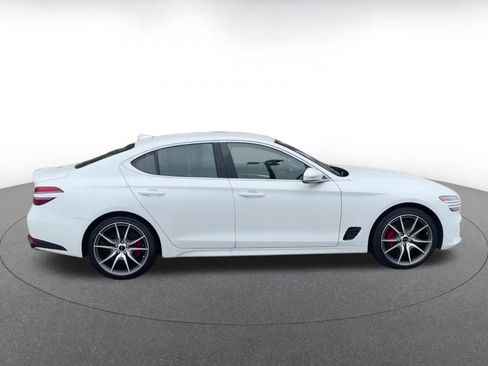 Used 2025 Genesis G70 2.5T image 16