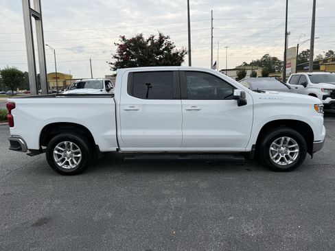 Used 2023 Chevrolet Silverado 1500 LT w/ Leather Package RWD image 11