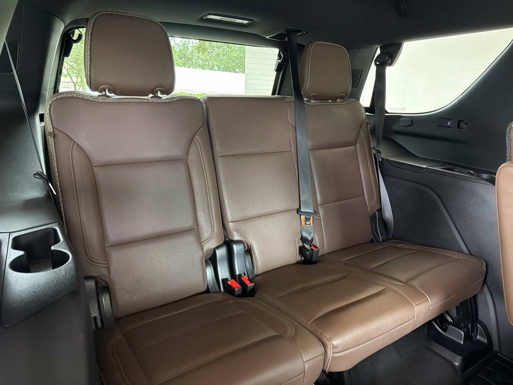 Used 2022 Chevrolet Tahoe High Country RWD image 29
