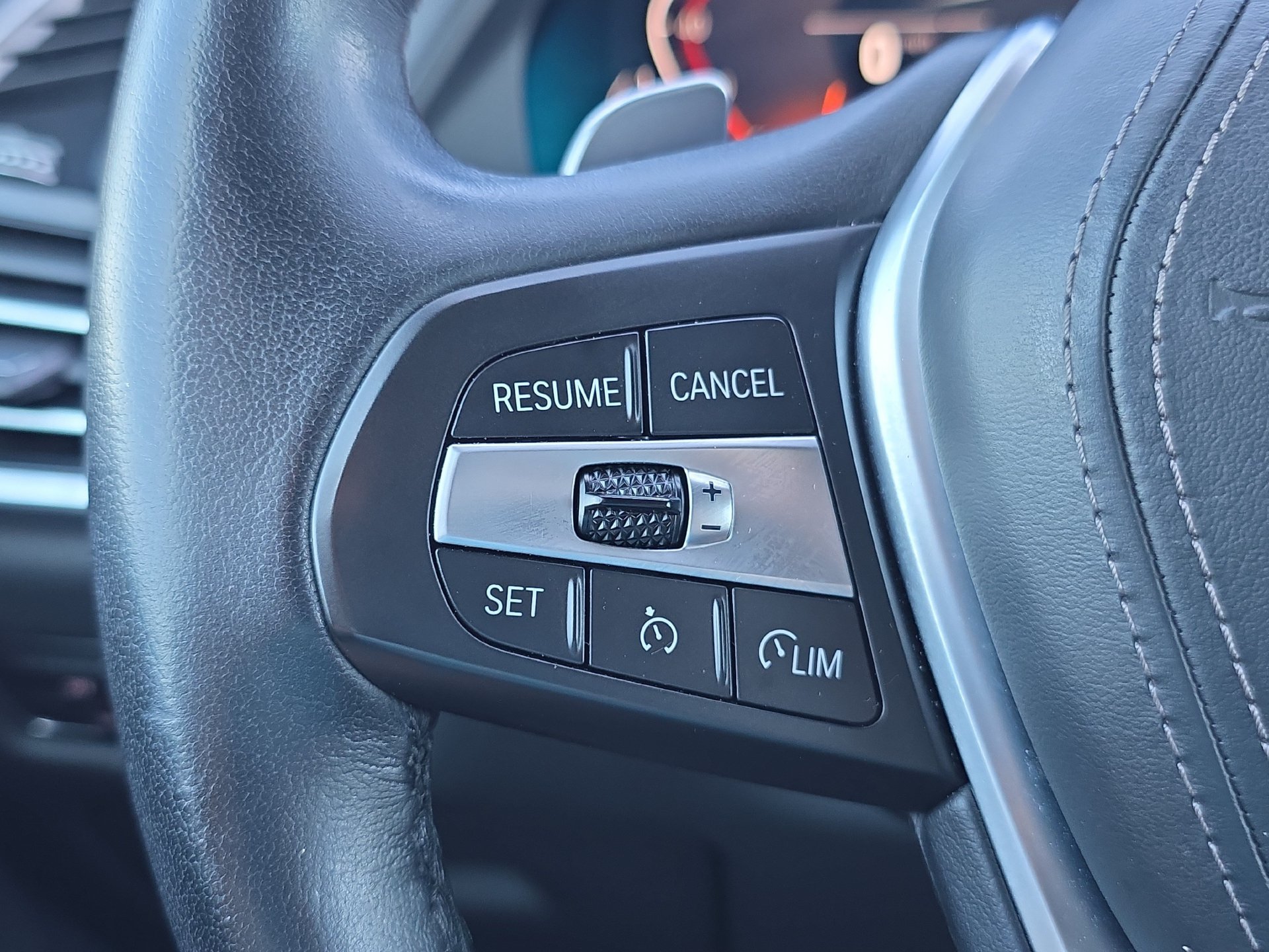 Used 2022 BMW X5 sDrive40i w/ Premium Package RWD image 21