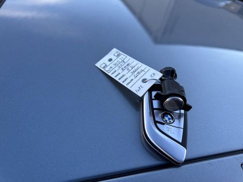 Used 2018 BMW 530i xDrive image 39