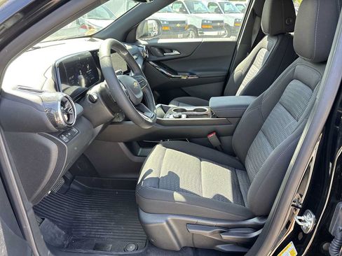 New 2026 Chevrolet Equinox LT w/ Safety and Technology Package FWD image 19