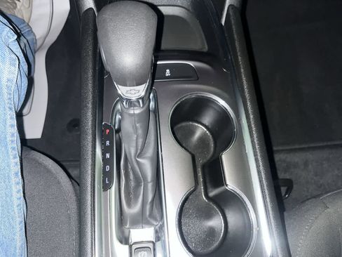 Used 2022 Chevrolet Malibu LT image 21